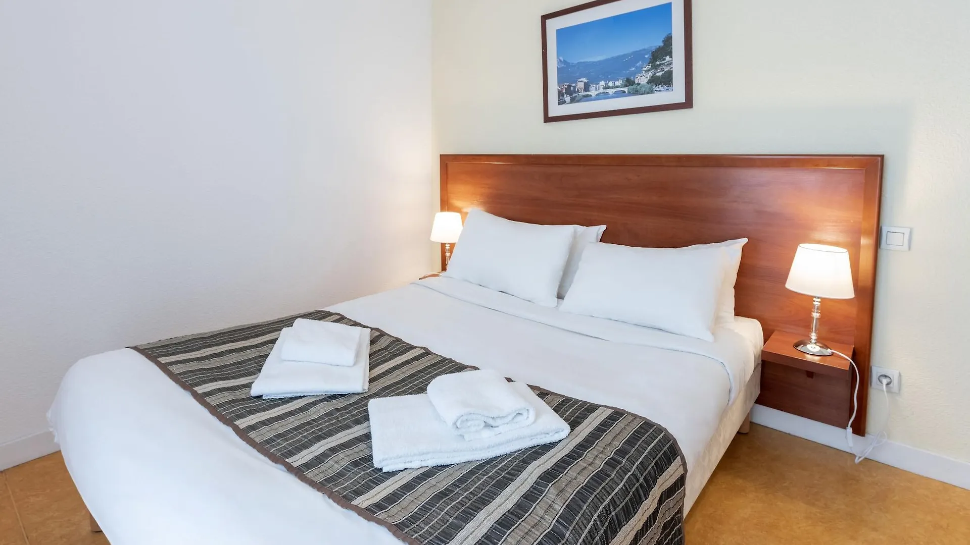 Residhotel Grenette Grenoble 3*,